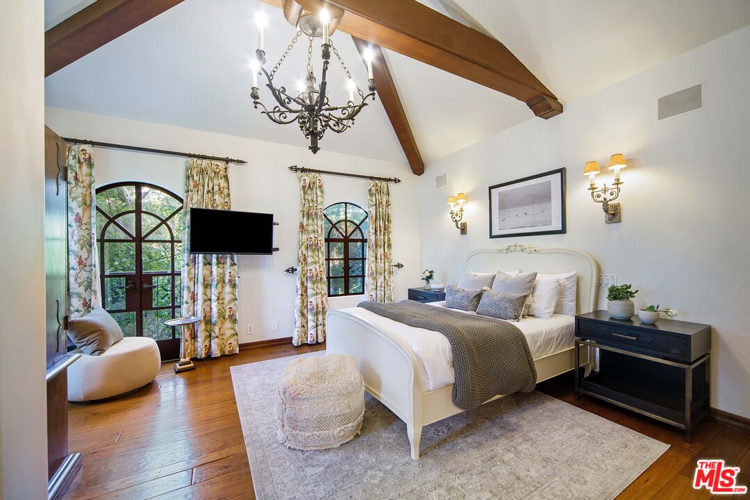 city light views & old hollywood glamour