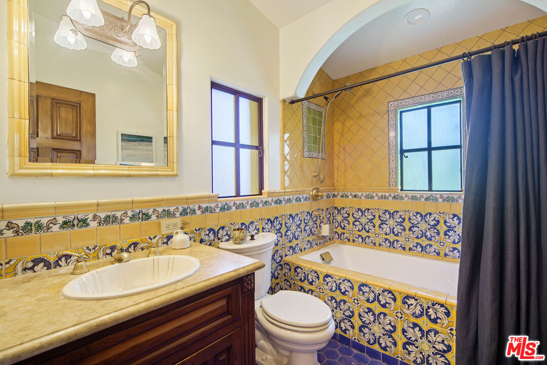 city light views & old hollywood glamour