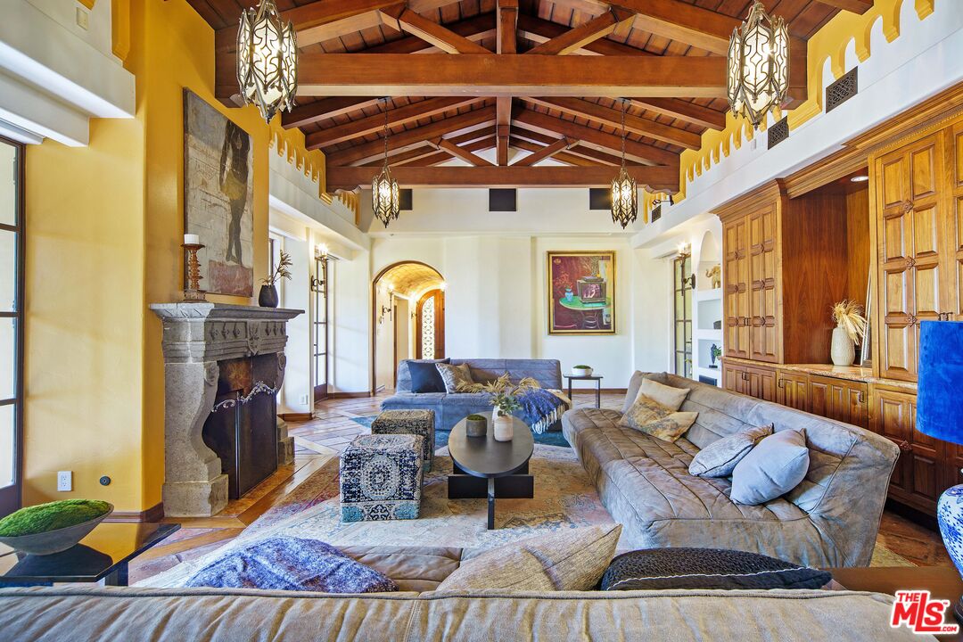 city light views & old hollywood glamour