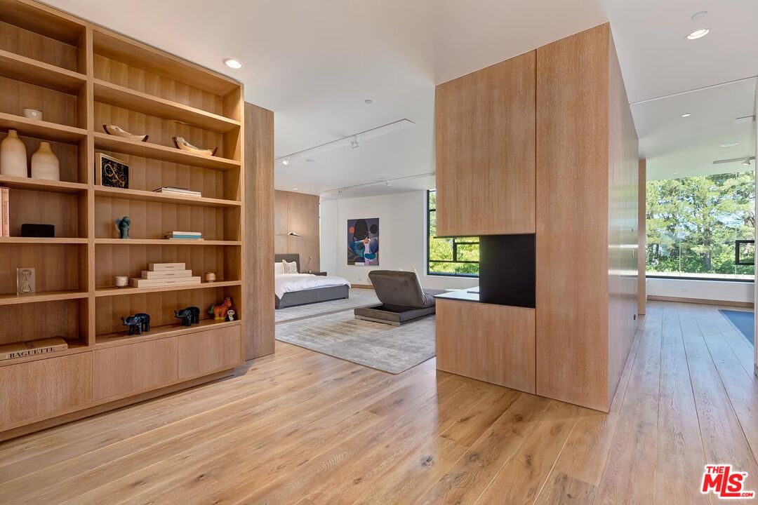 Located in the guard-gated Stoneridge Estates