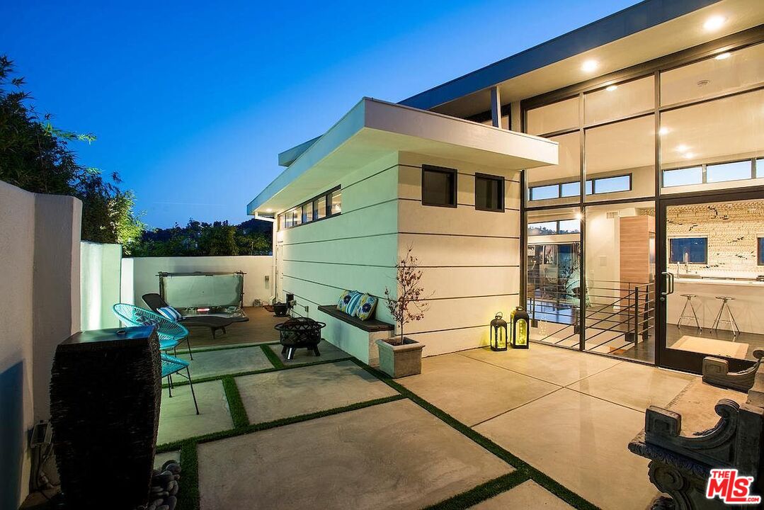 3223 Tareco Dr