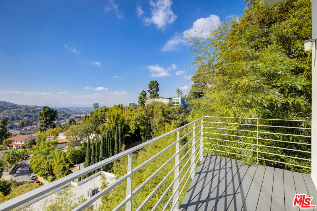 3223 Tareco Dr