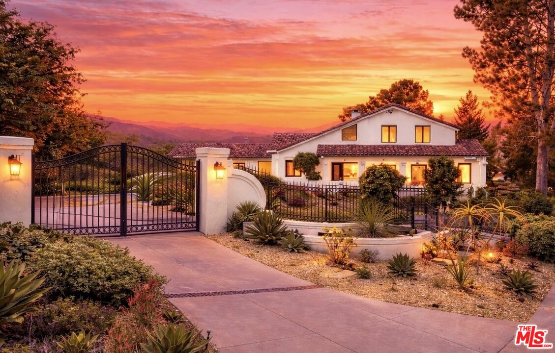 set behind private gates
