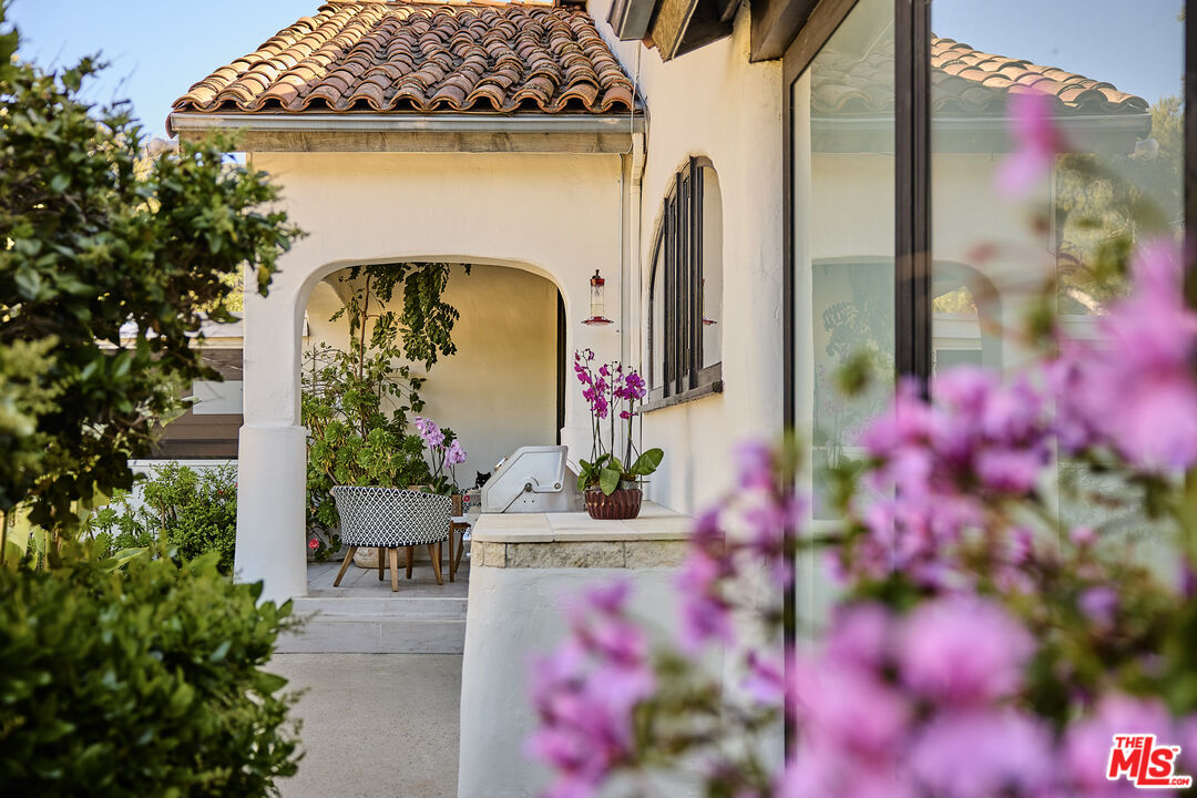 Contemporary Mediterranean estate