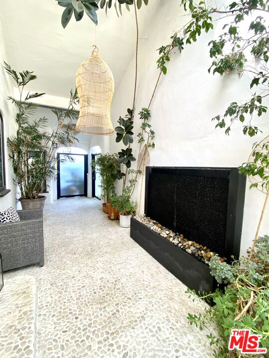 Contemporary Mediterranean estate