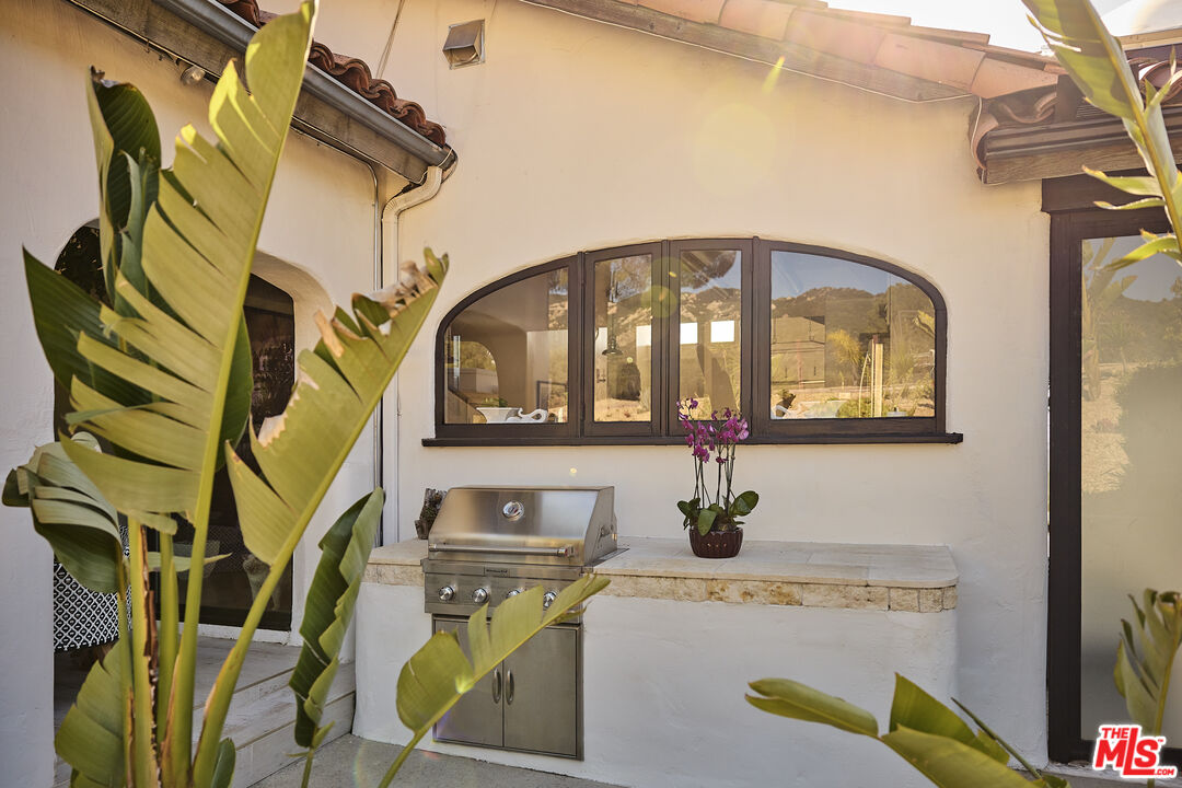 Contemporary Mediterranean estate