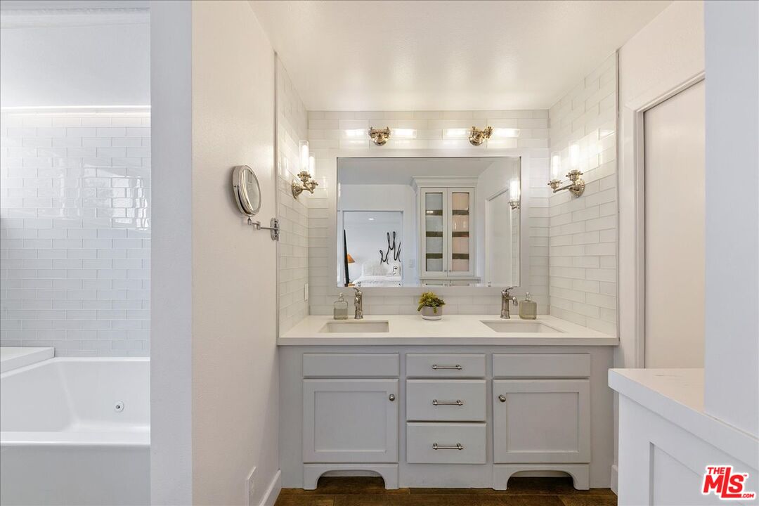 28242 Rey De Copas Ln