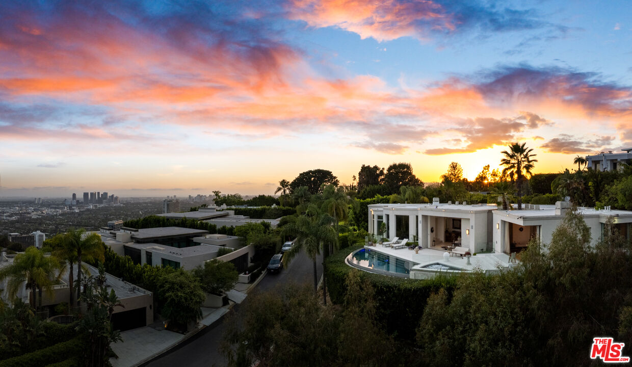 a legendary Hollywood Art Deco residence