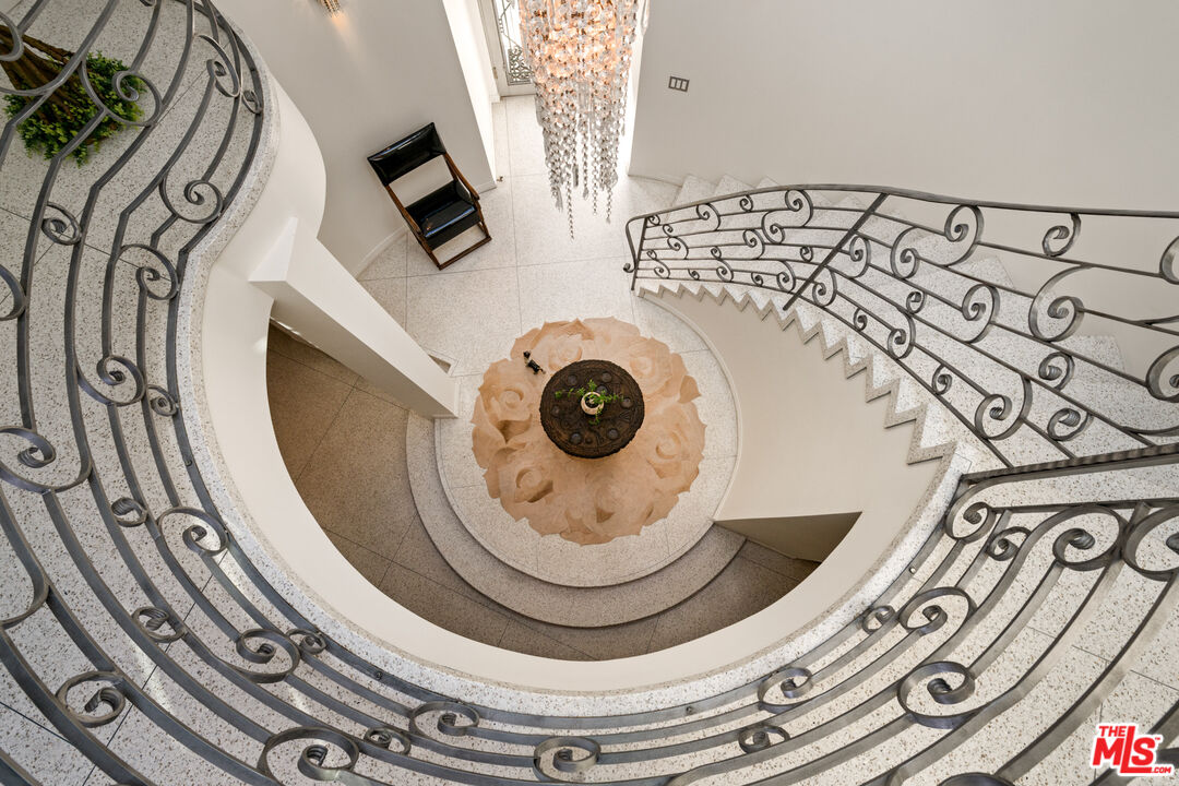 a legendary Hollywood Art Deco residence