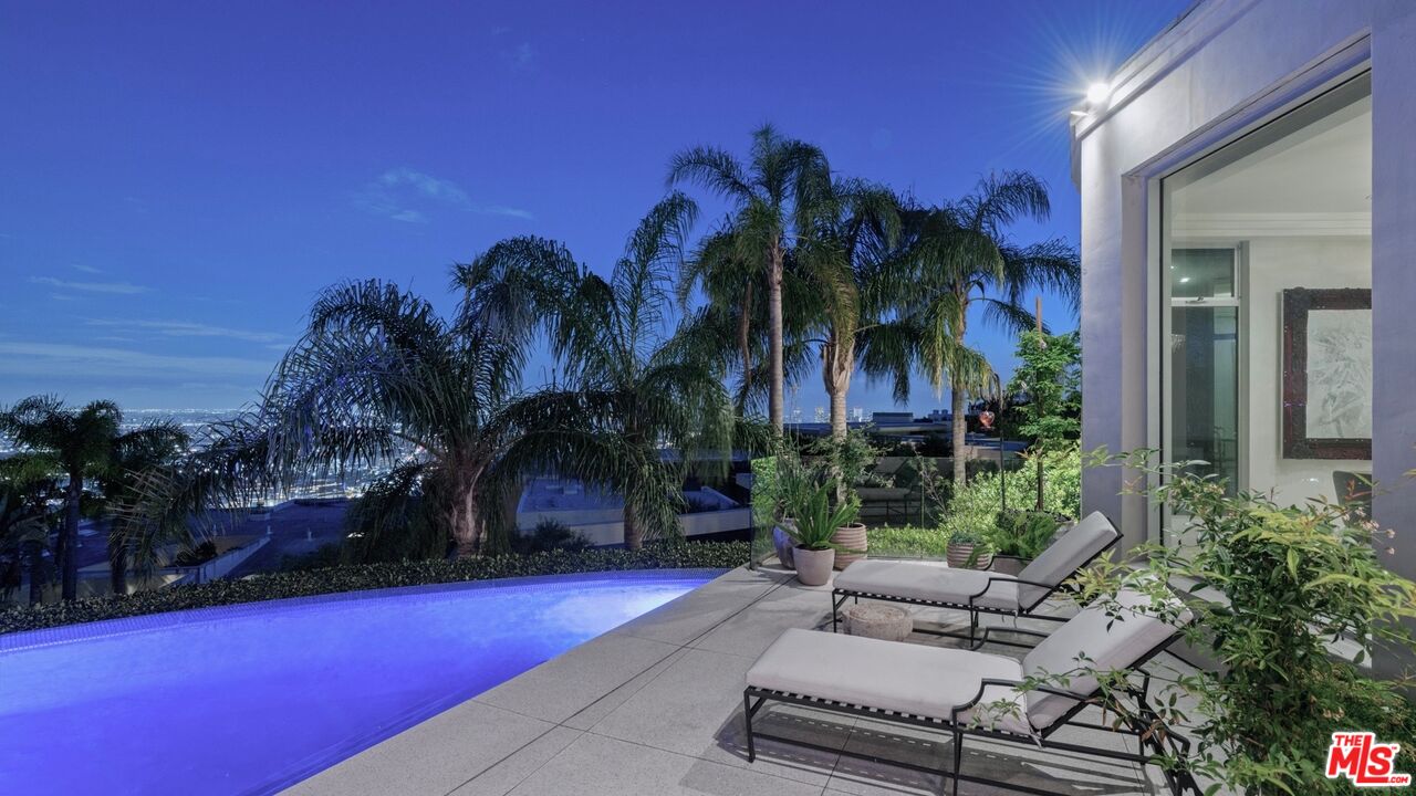 a legendary Hollywood Art Deco residence