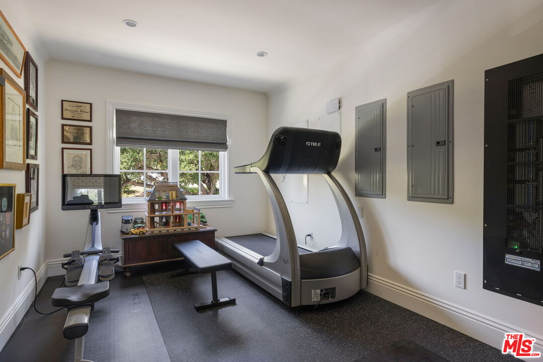 Lakeside Living at Malibou Lake Mountain Club