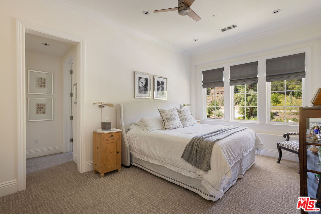 Lakeside Living at Malibou Lake Mountain Club