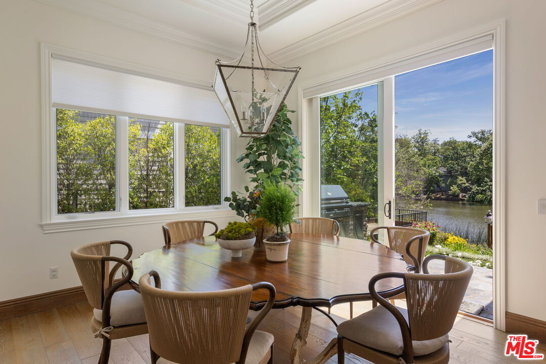 Lakeside Living at Malibou Lake Mountain Club