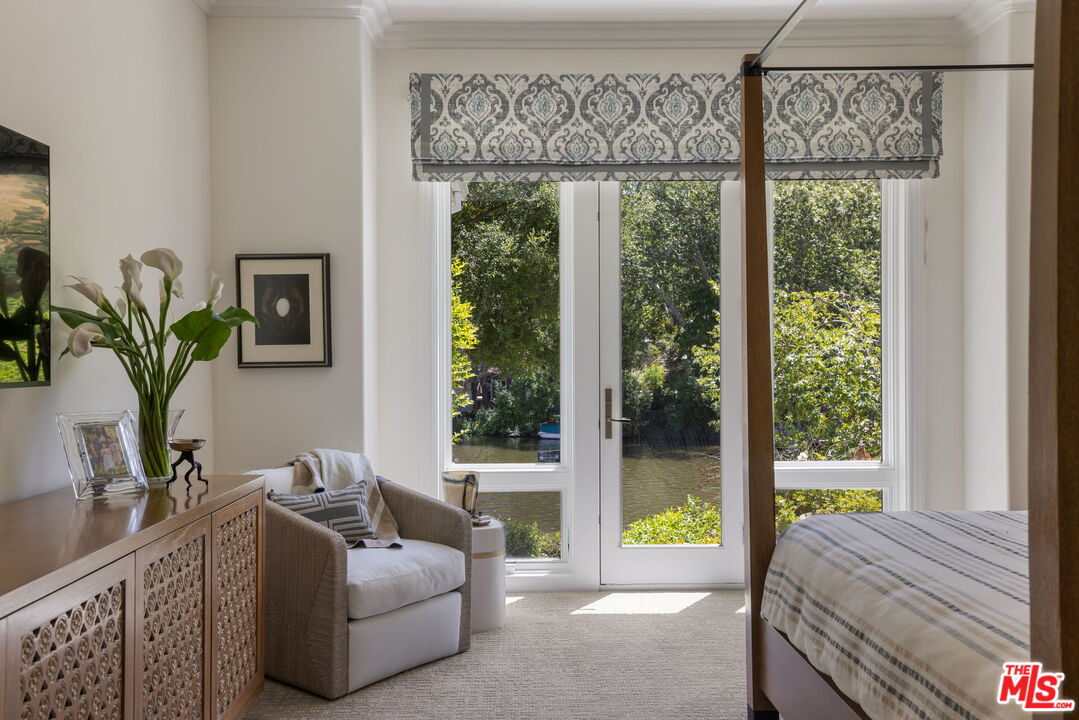 Lakeside Living at Malibou Lake Mountain Club