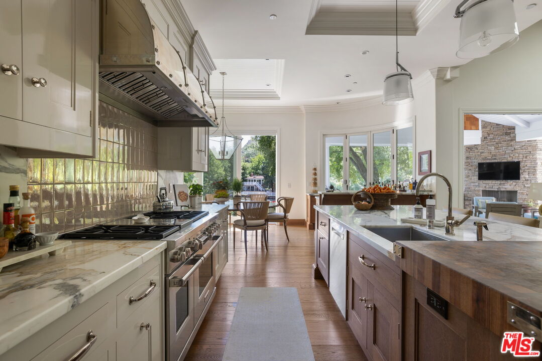 Lakeside Living at Malibou Lake Mountain Club