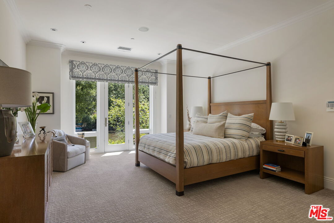 Lakeside Living at Malibou Lake Mountain Club