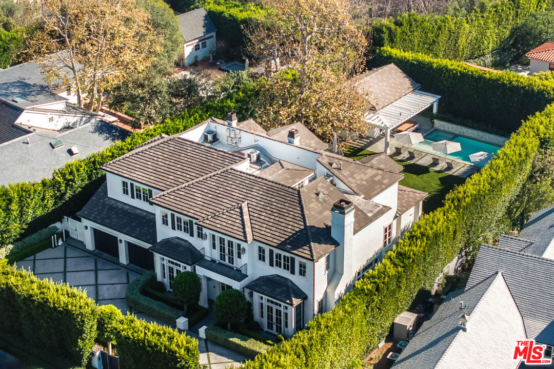 In the heart of palisades riviera