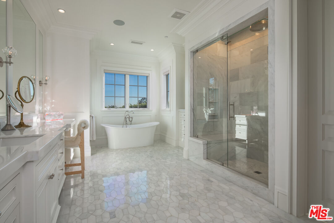 In the heart of palisades riviera