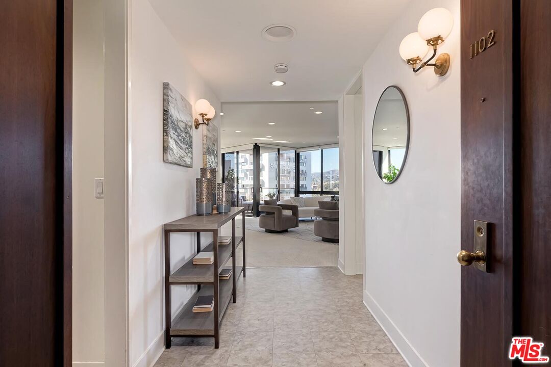 10350 Wilshire Blvd Unit: 1102