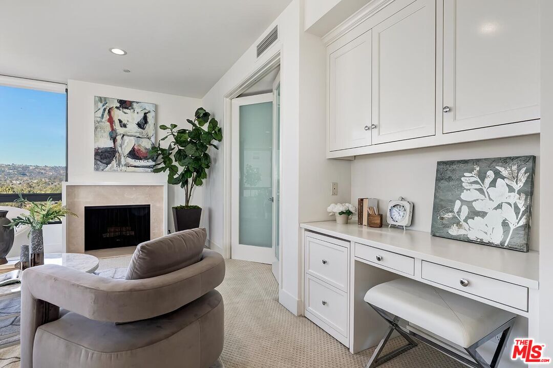 10350 Wilshire Blvd Unit: 1102