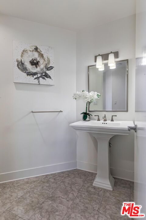 10350 Wilshire Blvd Unit: 1102