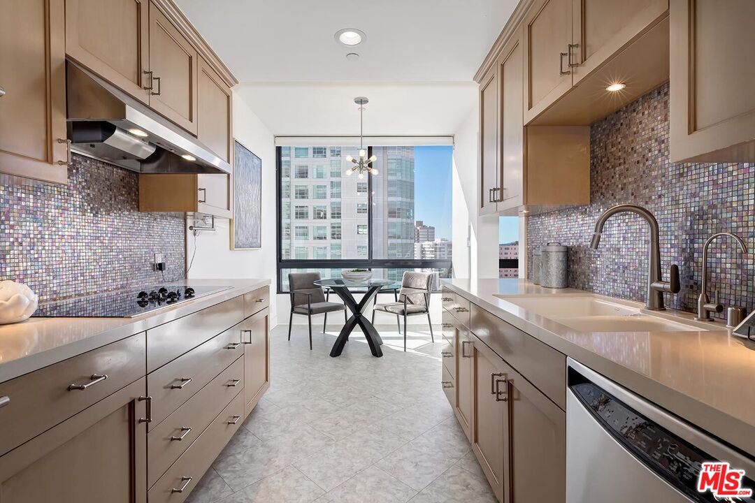 10350 Wilshire Blvd Unit: 1102