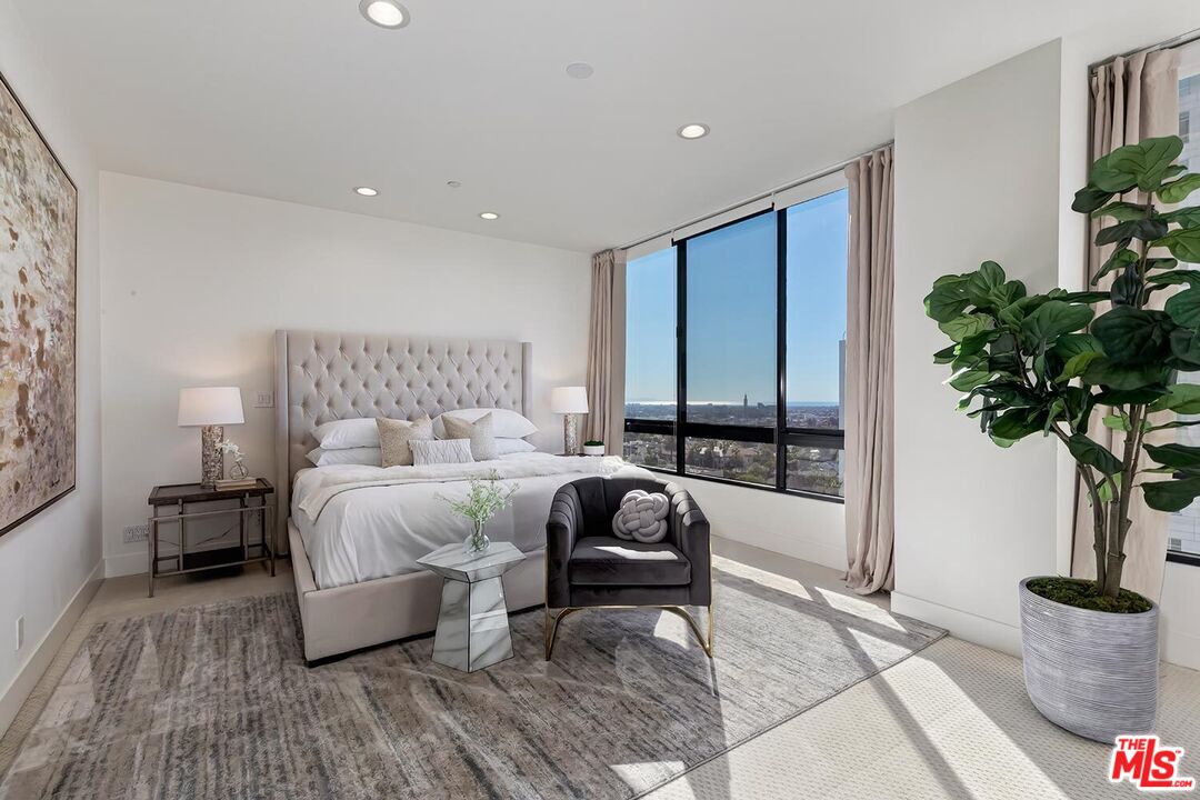 10350 Wilshire Blvd Unit: 1102