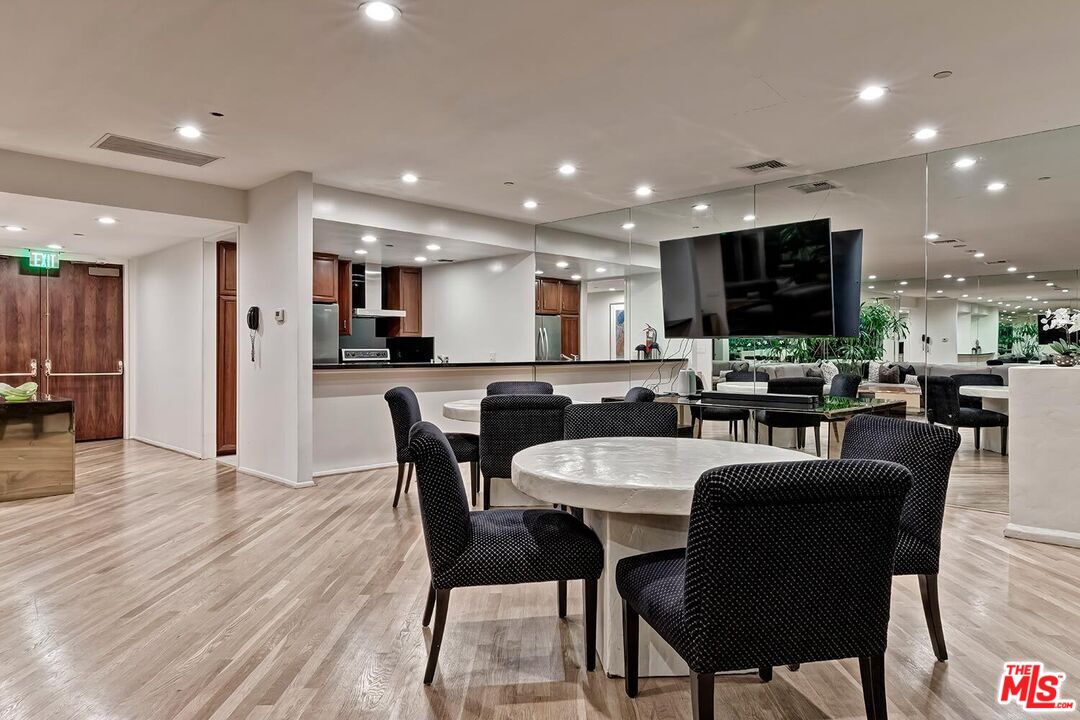 10350 Wilshire Blvd Unit: 1102