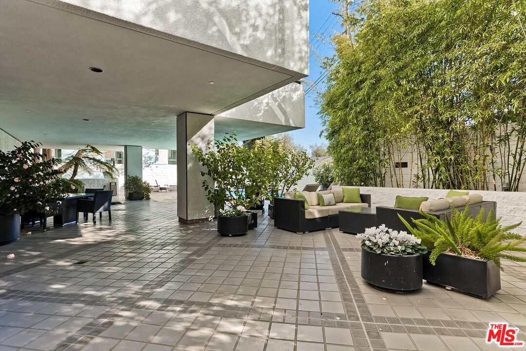 10350 Wilshire Blvd Unit: 1102