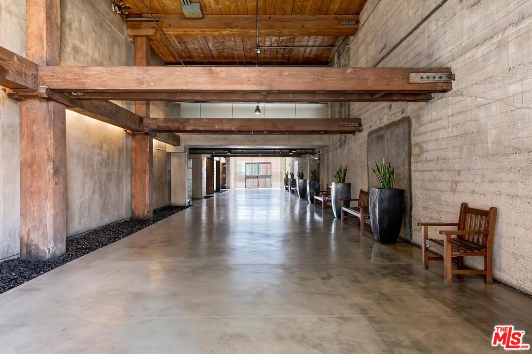 530 S Hewitt St Unit: 126