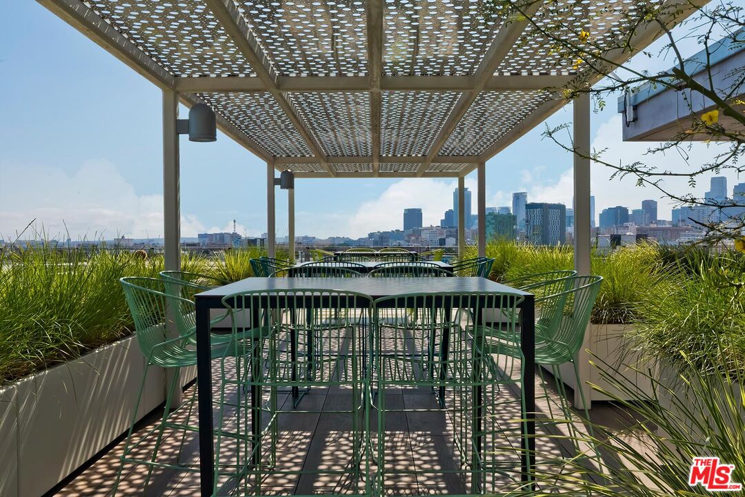 530 S Hewitt St Unit: 126