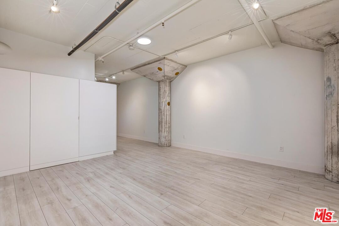 530 S Hewitt St Unit: 126