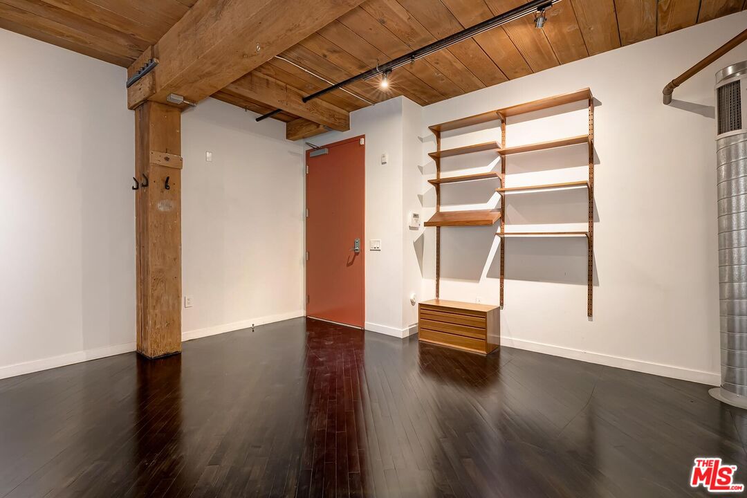 530 S Hewitt St Unit: 126