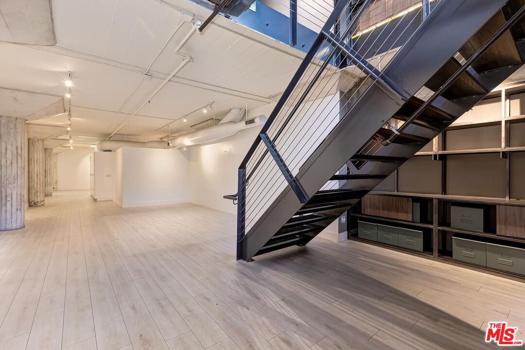 530 S Hewitt St Unit: 126