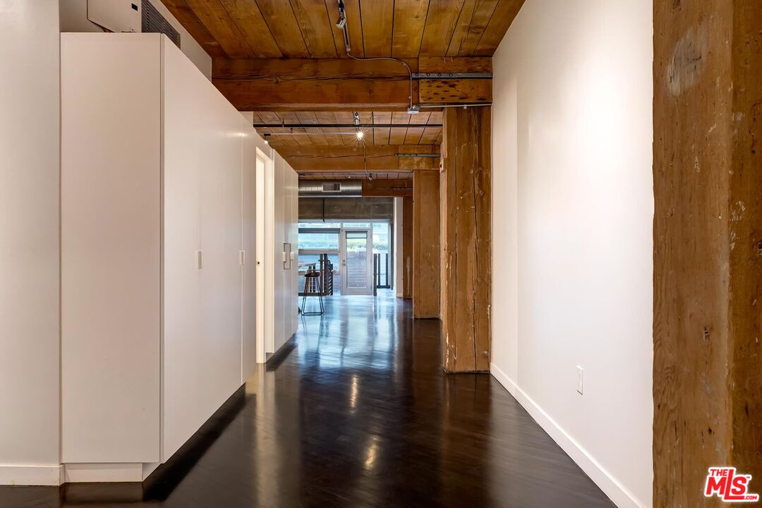 530 S Hewitt St Unit: 126