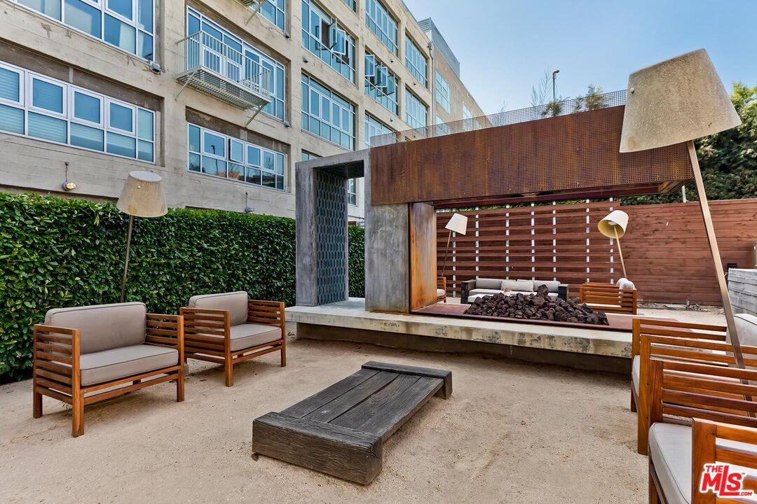 530 S Hewitt St Unit: 126