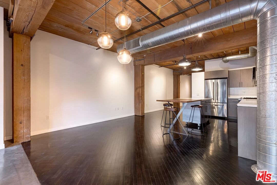 530 S Hewitt St Unit: 126