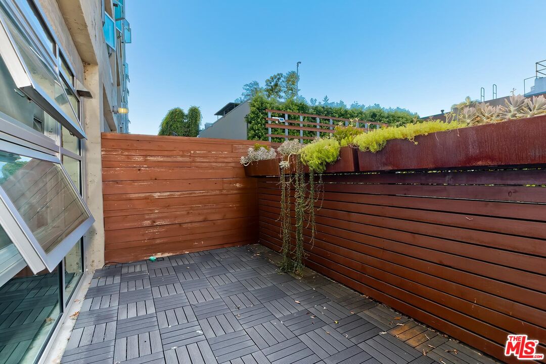 530 S Hewitt St Unit: 126