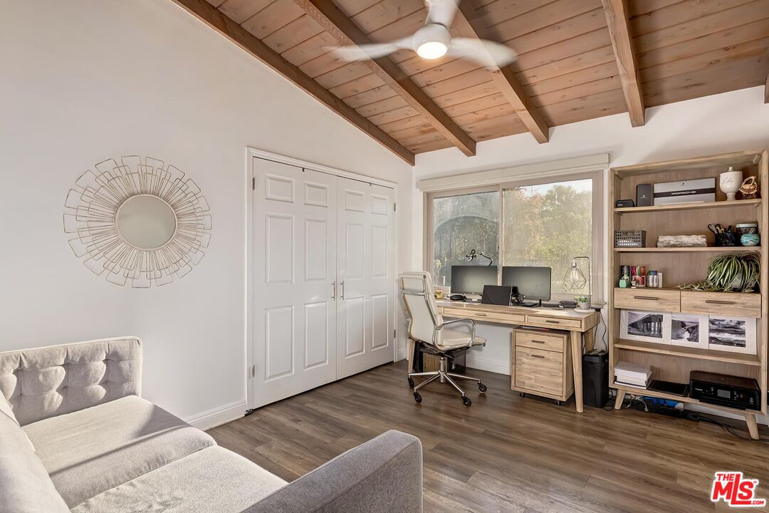 mid-century modern ranch home 
