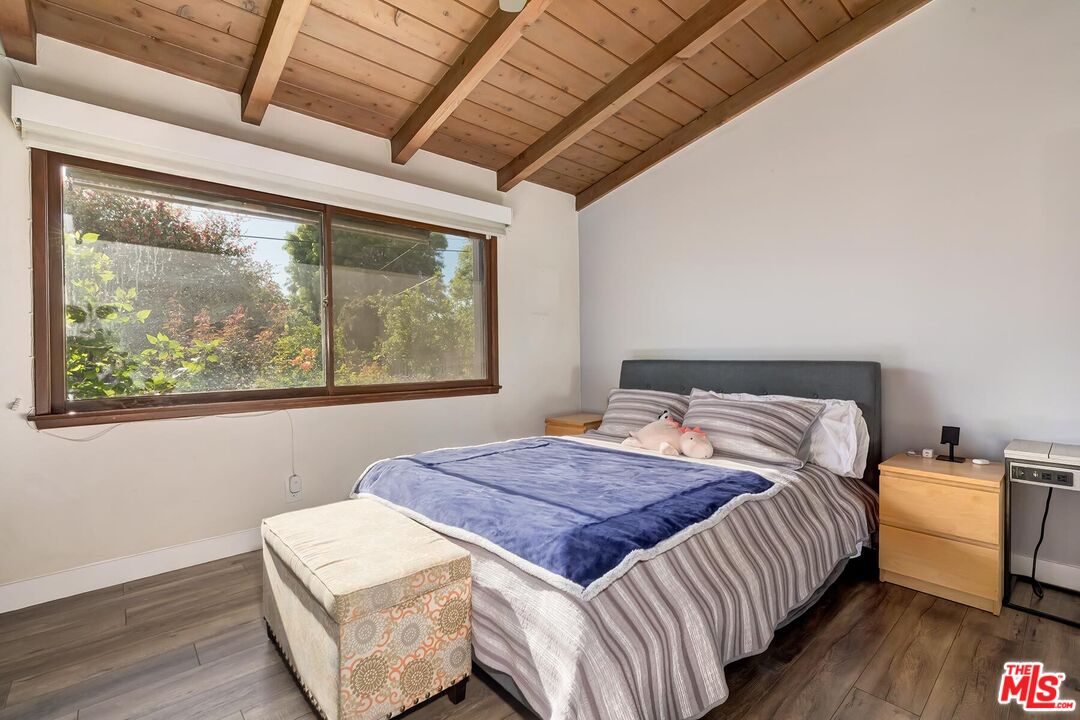 mid-century modern ranch home 