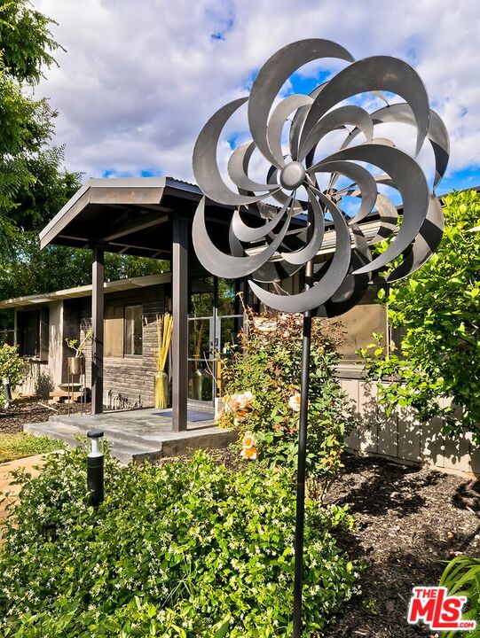 mid-century modern ranch home 
