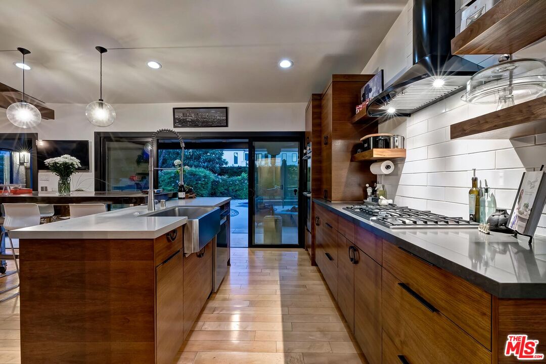 mid-century modern ranch home 