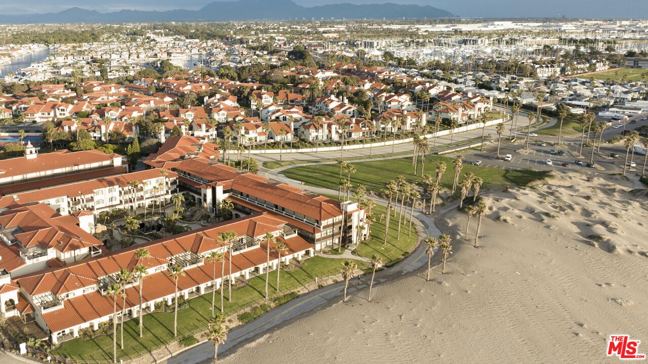 The Colony at Mandalay Beach