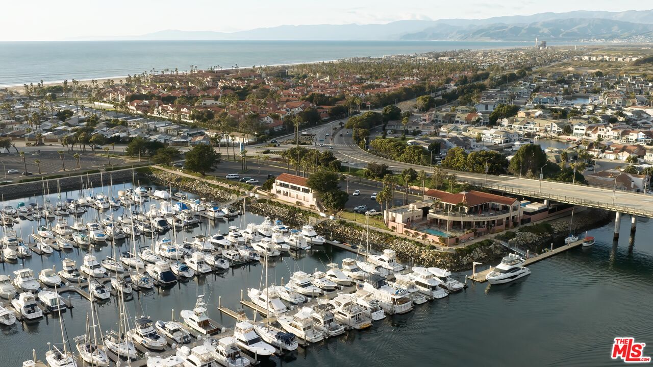 The Colony at Mandalay Beach