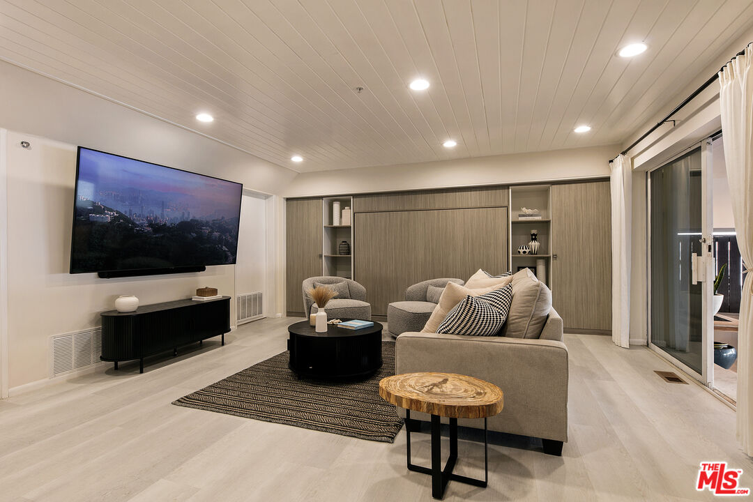 27352 Pacific Coast Hwy