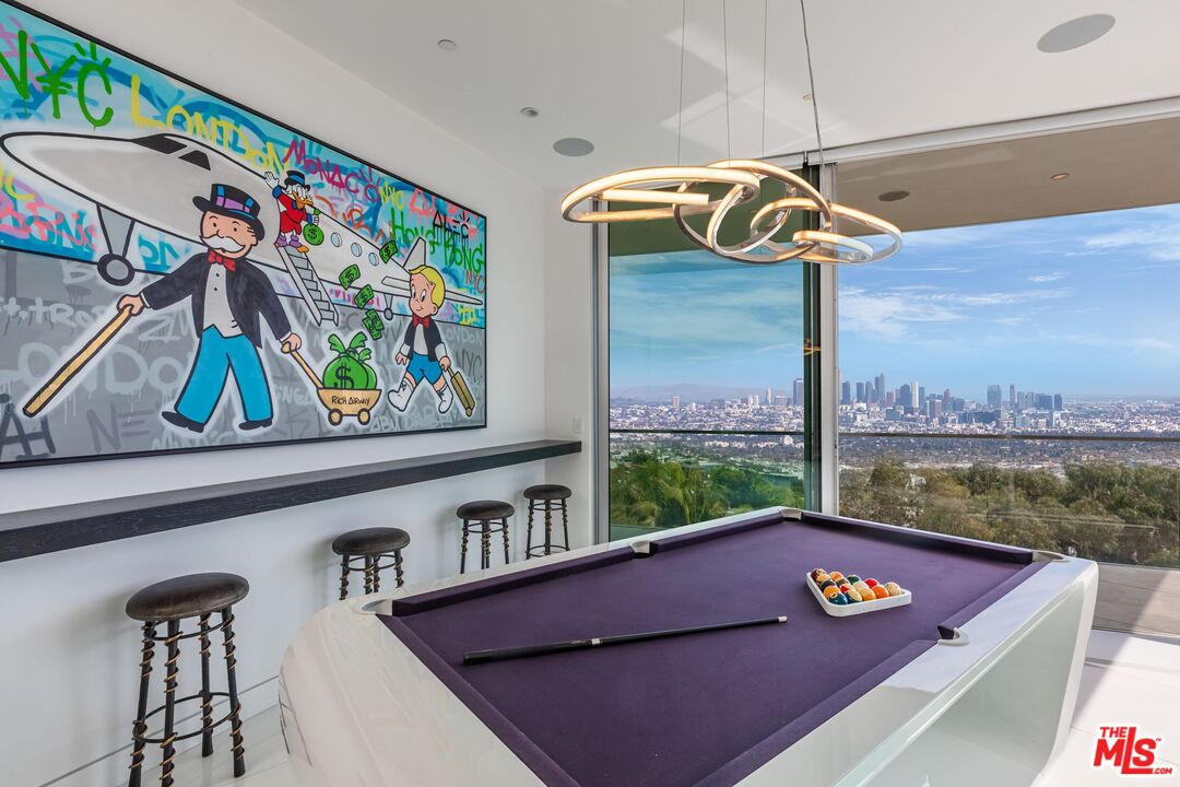 1474 Blue Jay Way