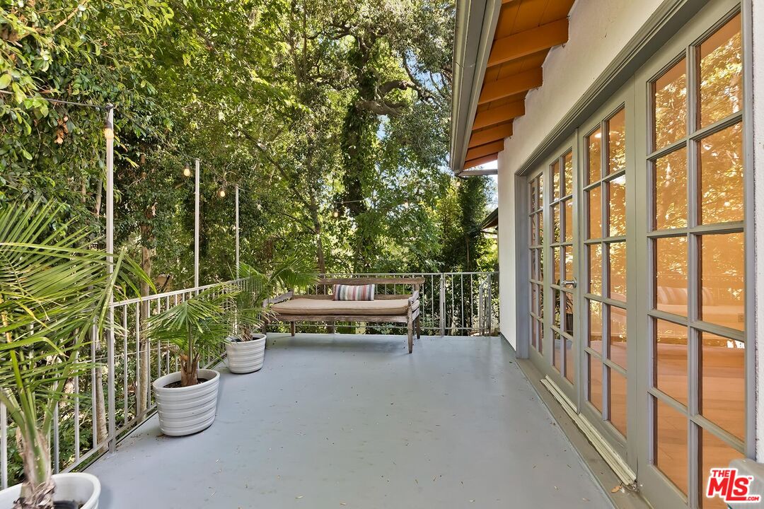 7586 Woodrow Wilson Dr