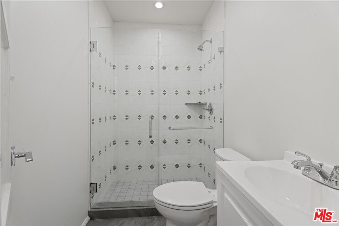 delivers exceptional convenience and lifestyle