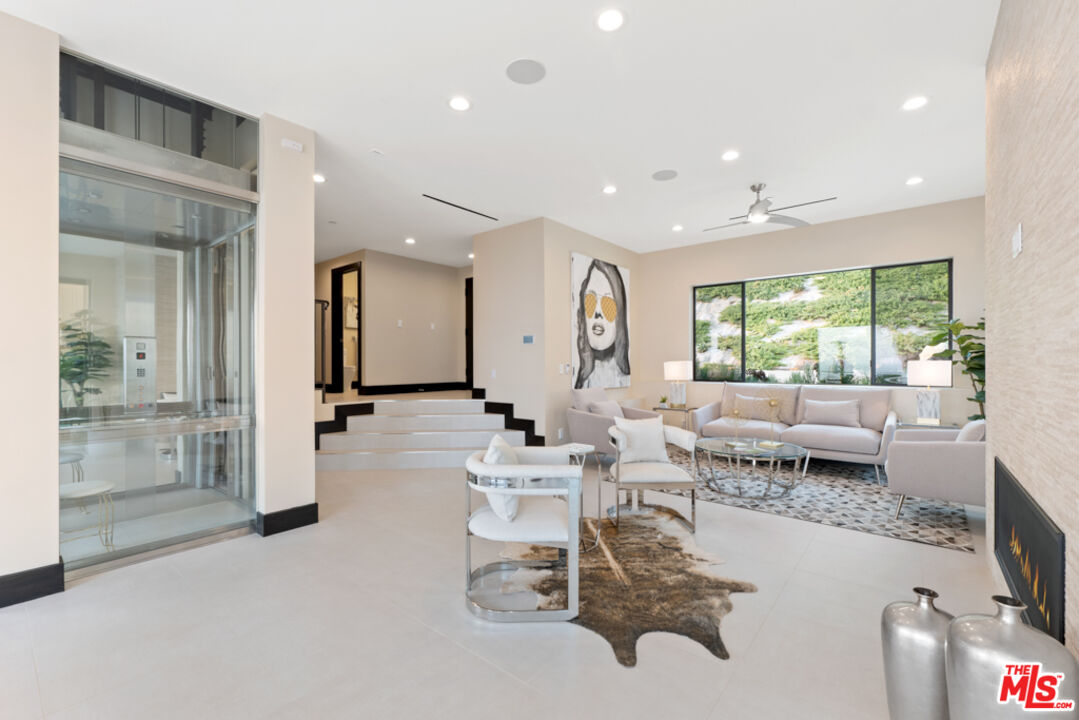 25411 Malibu Rd
