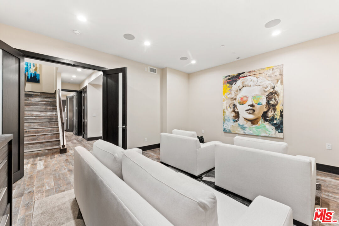 25411 Malibu Rd